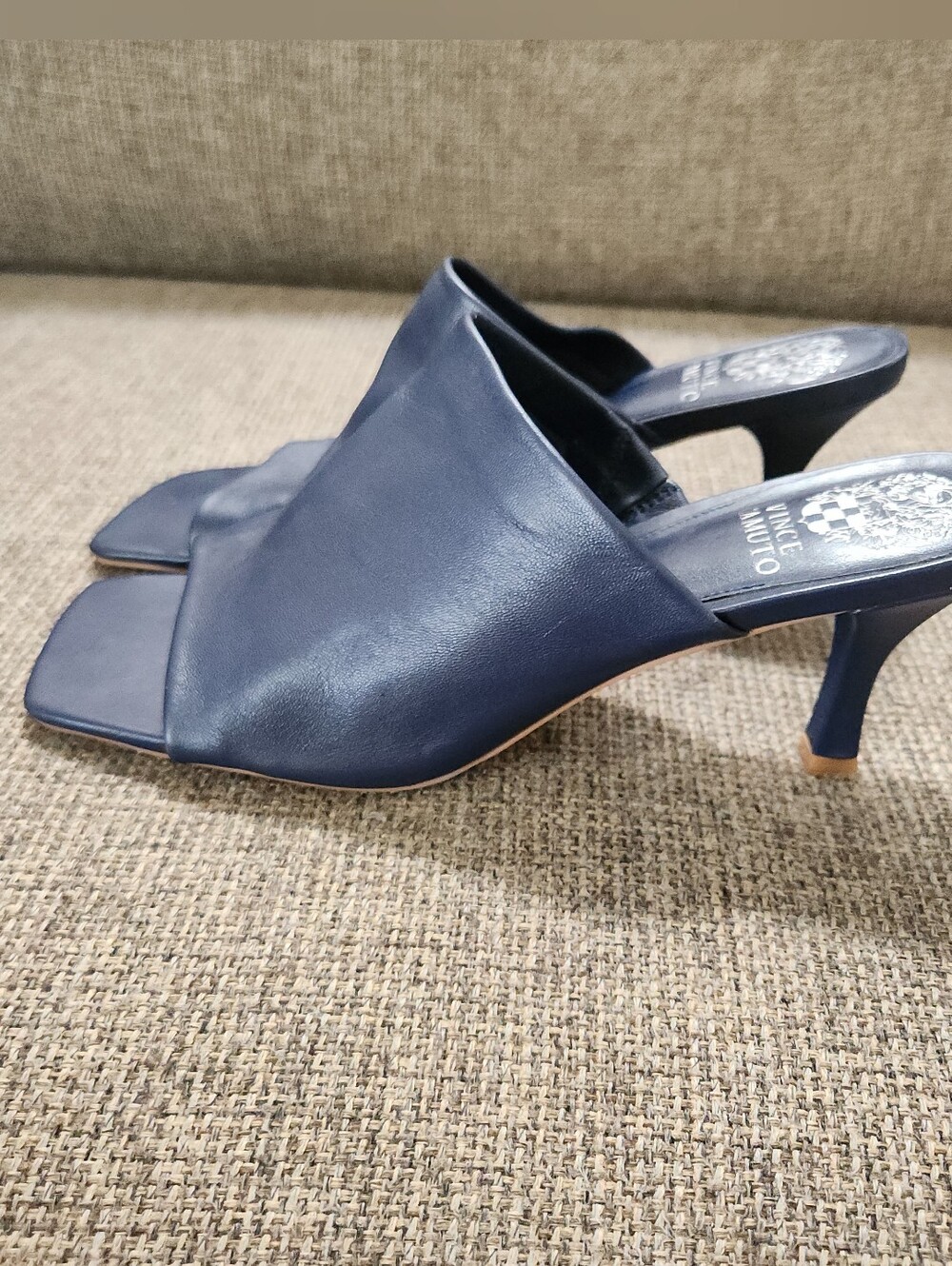 VINCE CAMUTO NAVY ARLINALA SOFT LEATHER SQUARE TOE HIGH HEEL SANDALS INKWELL 8